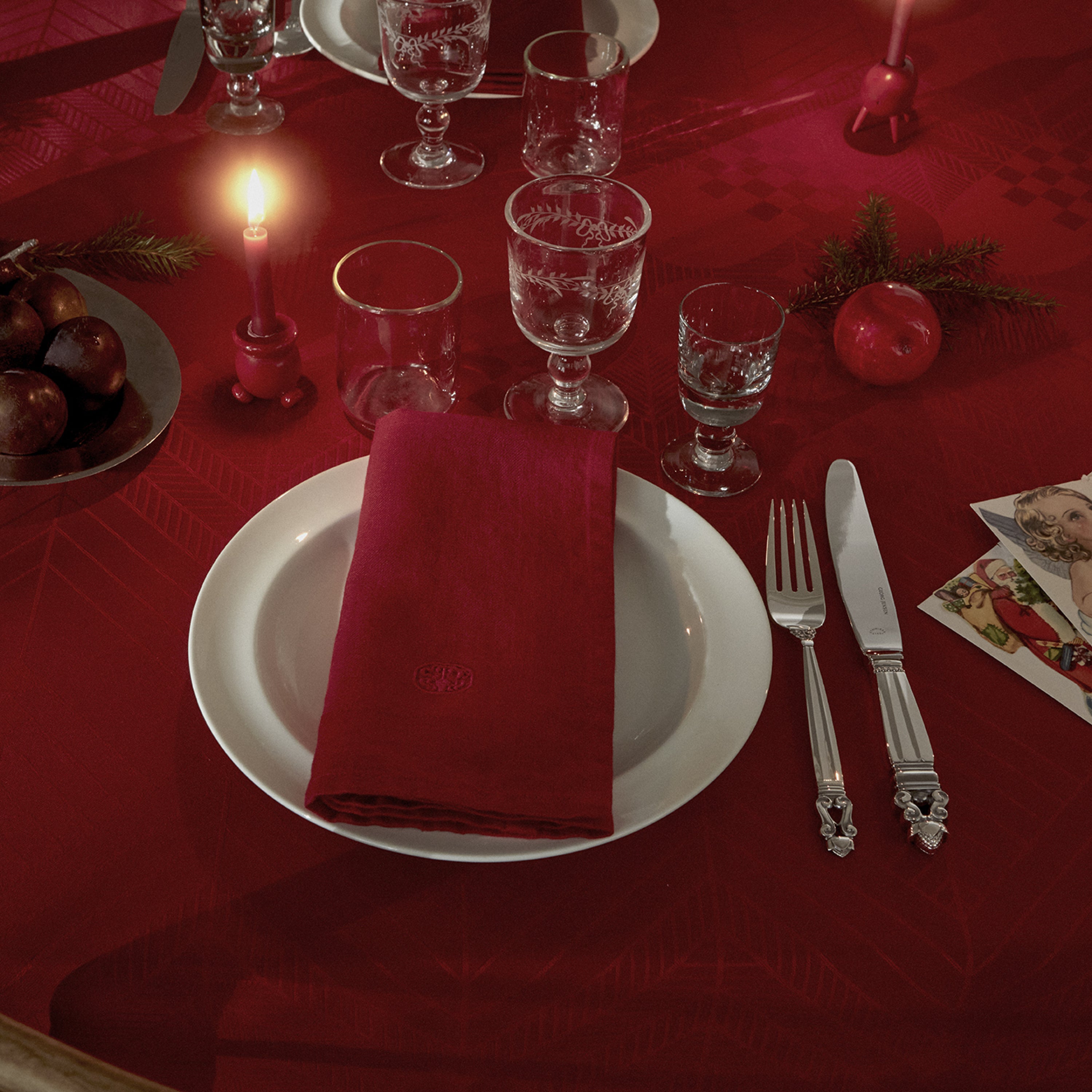 4 pcs. Linen Napkins, Deep Red