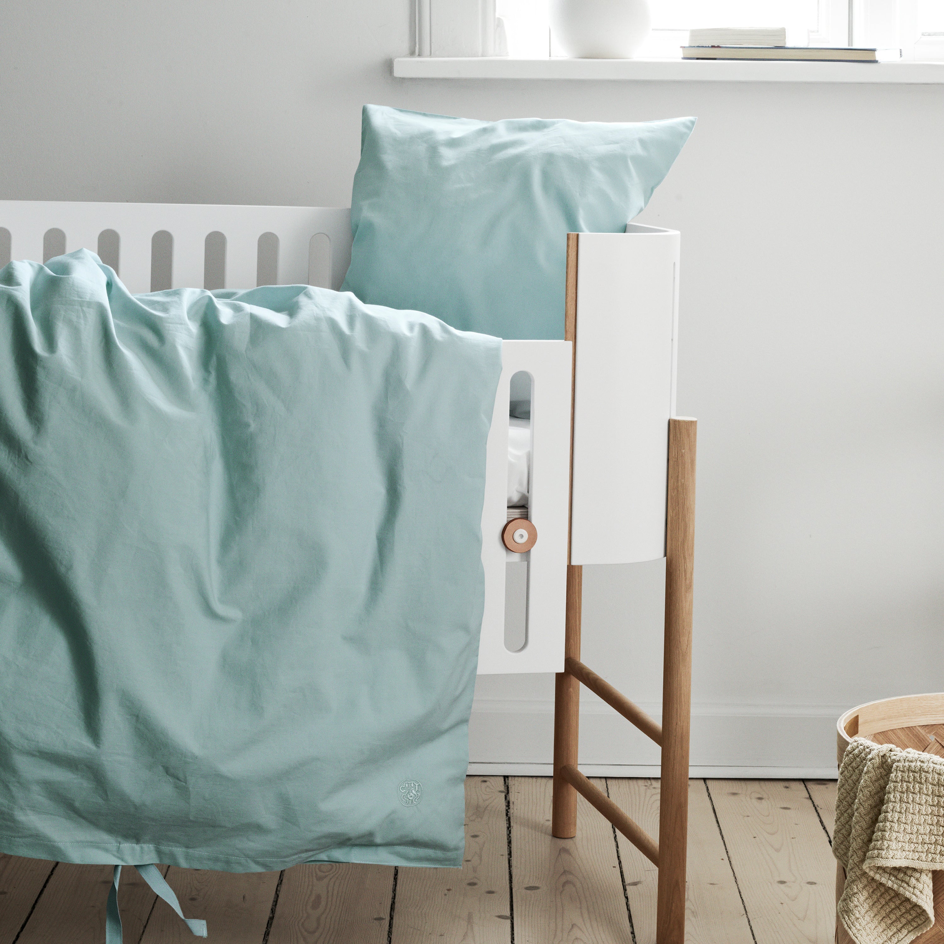 Baby and junior bed linen