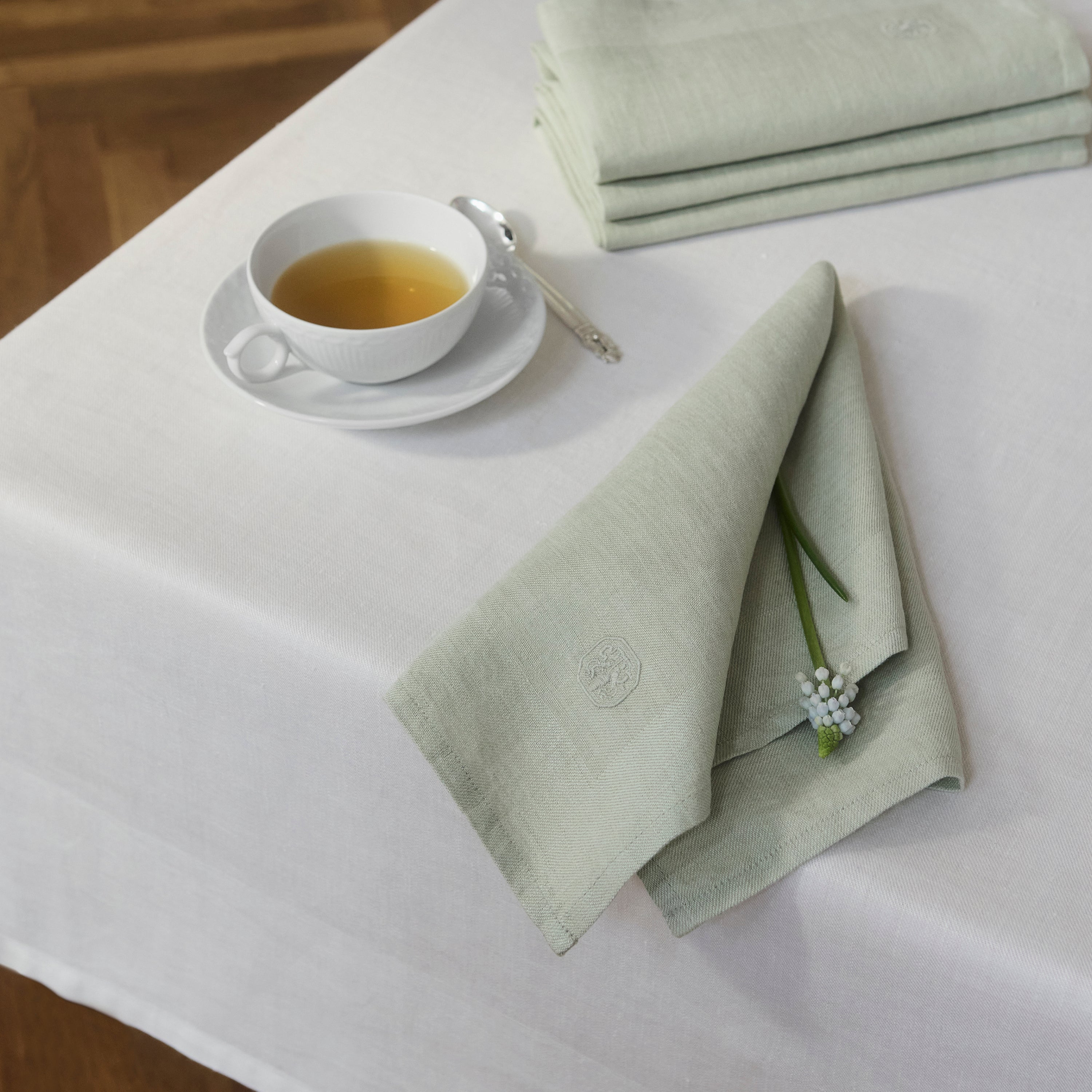 4 pcs. Linen Napkins, Light Green